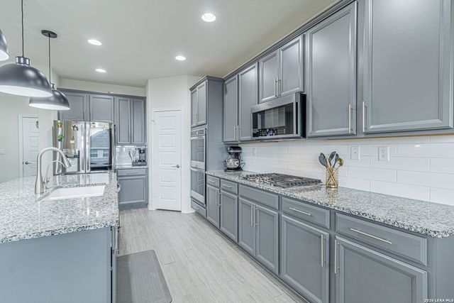 2102 Dalhart, San Antonio, TX 78253
