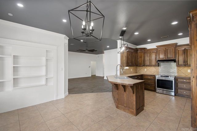 1250 Edge Valley Drive, Conway, AR 72032