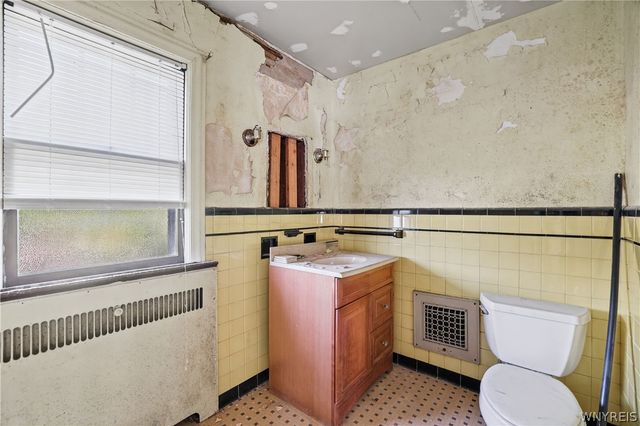 328 Highgate Avenue, Buffalo, NY 14215