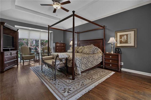 5248 W 115TH Terrace, Leawood, KS 66211