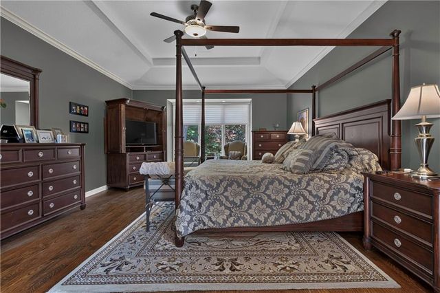 5248 W 115TH Terrace, Leawood, KS 66211