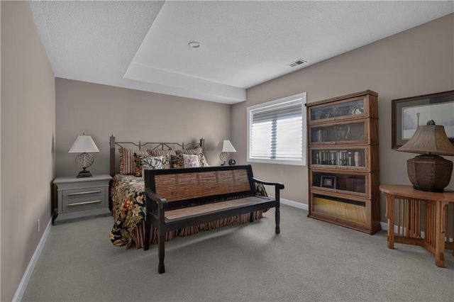 5248 W 115TH Terrace, Leawood, KS 66211
