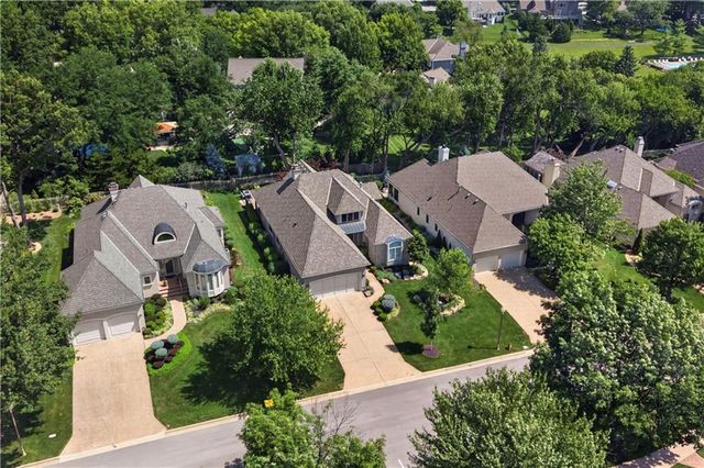 5248 W 115TH Terrace, Leawood, KS 66211