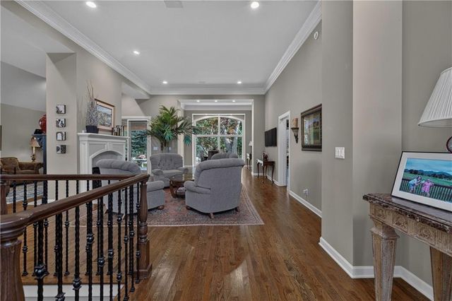 5248 W 115TH Terrace, Leawood, KS 66211