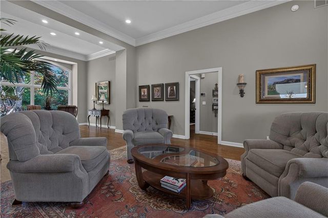 5248 W 115TH Terrace, Leawood, KS 66211