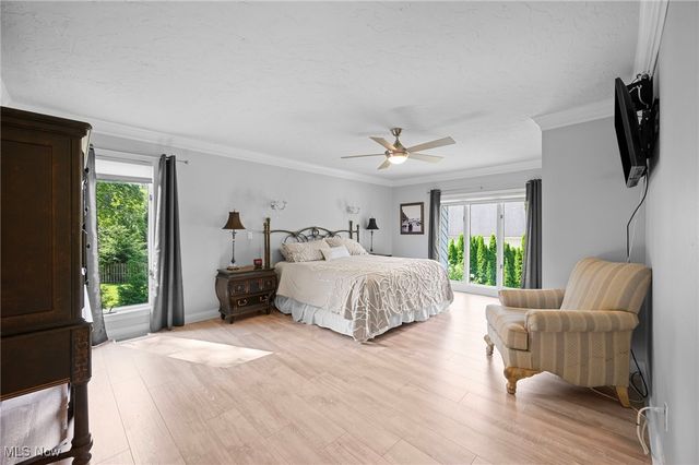 30907 Arlington Circle, Bay Village, OH 44140