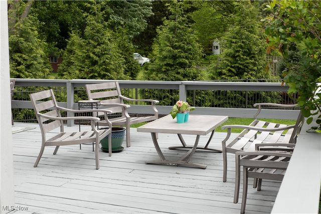 30907 Arlington Circle, Bay Village, OH 44140