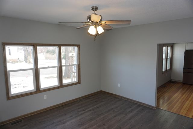 709 S Madison Street, Wellsburg, IA 50680