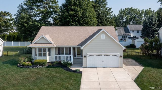 3667 Spice Creek, Wheatfield, NY 14120