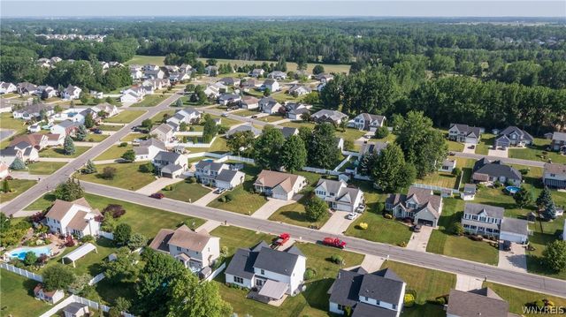3667 Spice Creek, Wheatfield, NY 14120