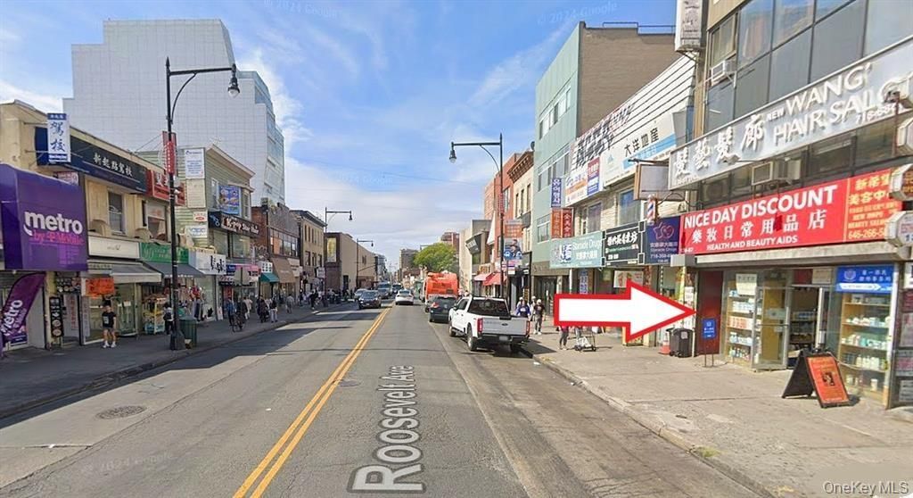 13687 Roosevelt Avenue, Flushing, NY 11354