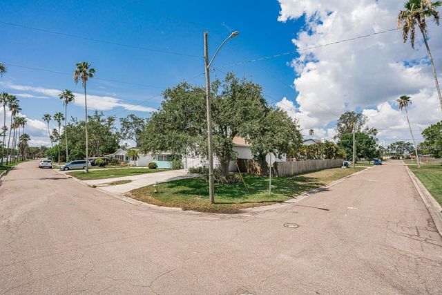 3792 ARKANSAS AVENUE NE, St Petersburg, FL 33703