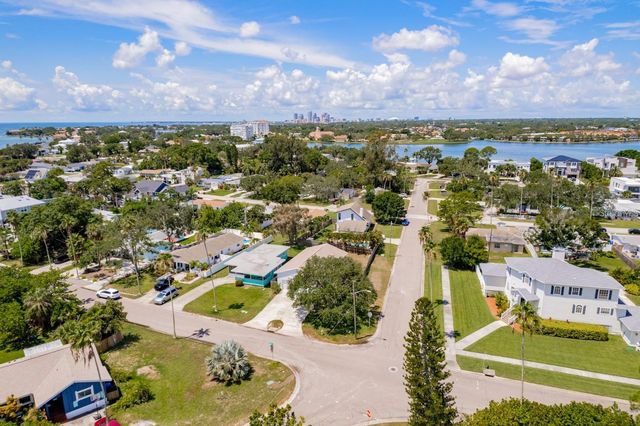 3792 ARKANSAS AVENUE NE, St Petersburg, FL 33703