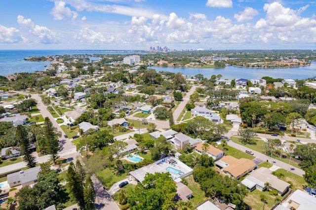 3792 ARKANSAS AVENUE NE, St Petersburg, FL 33703