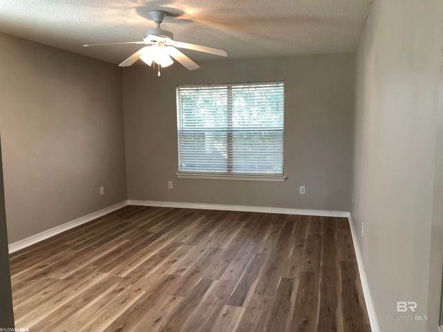 9839 Hollowbrook Avenue, Fairhope, AL 36532