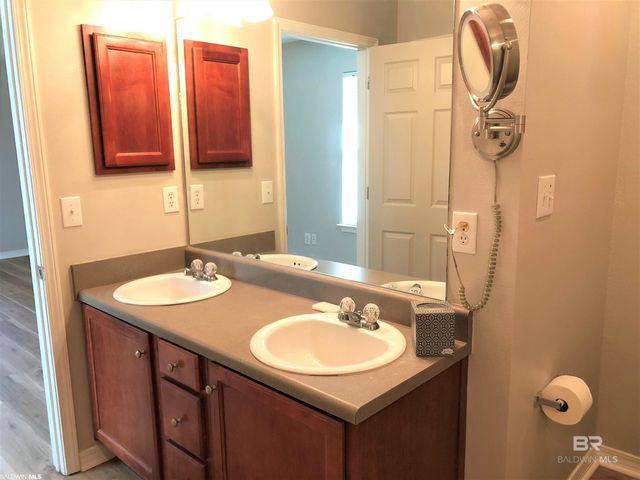 9839 Hollowbrook Avenue, Fairhope, AL 36532