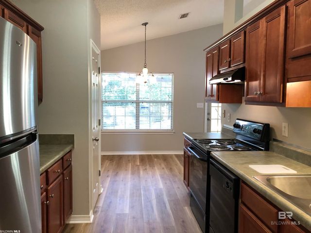 9839 Hollowbrook Avenue, Fairhope, AL 36532