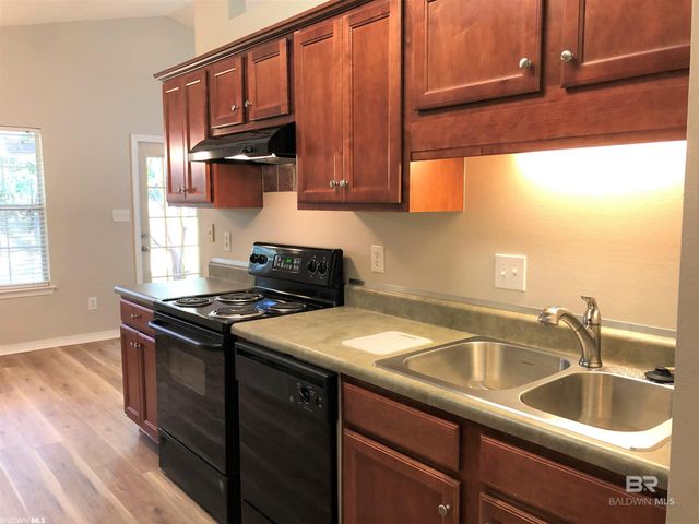 9839 Hollowbrook Avenue, Fairhope, AL 36532