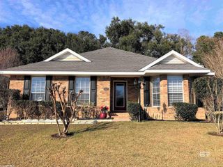 9839 Hollowbrook Avenue, Fairhope, AL 36532