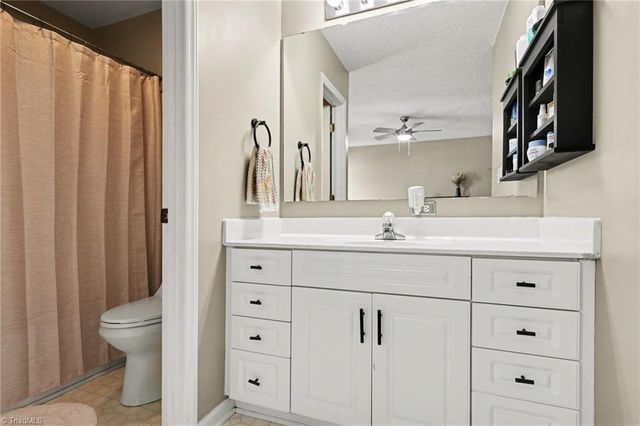 323 Jarrett Road, Thomasville, NC 27360