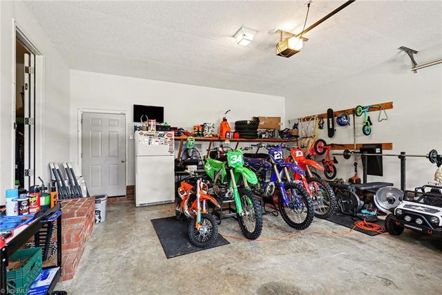 323 Jarrett Road, Thomasville, NC 27360