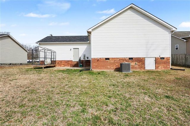 323 Jarrett Road, Thomasville, NC 27360