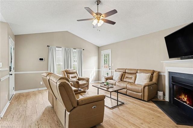 323 Jarrett Road, Thomasville, NC 27360