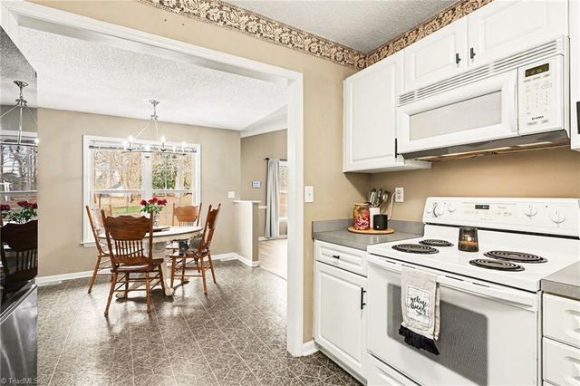 323 Jarrett Road, Thomasville, NC 27360