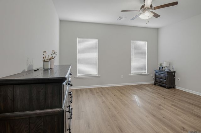 23490 Encore Dr, Denham Springs, LA 70726