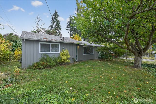 30548 5th Avenue SW, Federal Way, WA 98023