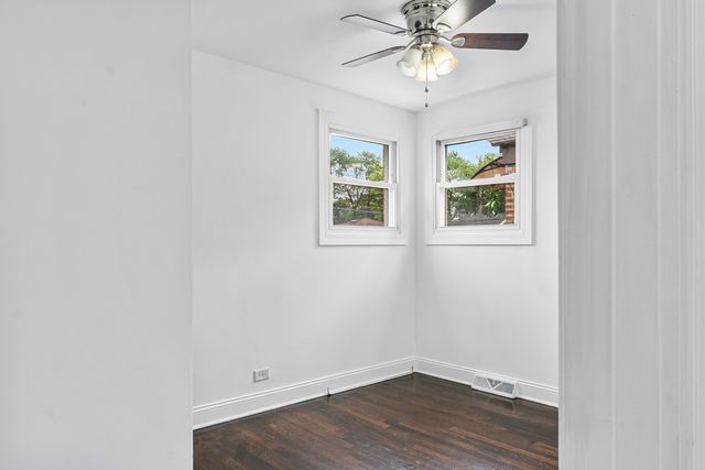 4543 S Leclaire Avenue, Chicago, IL 60638