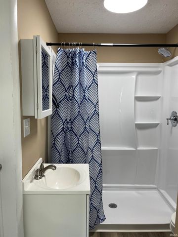 305 N Jackson Street, Huntingburg, IN 47542