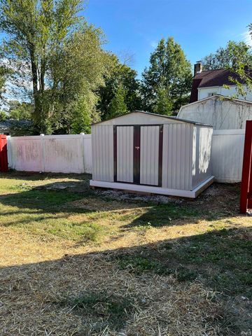 305 N Jackson Street, Huntingburg, IN 47542