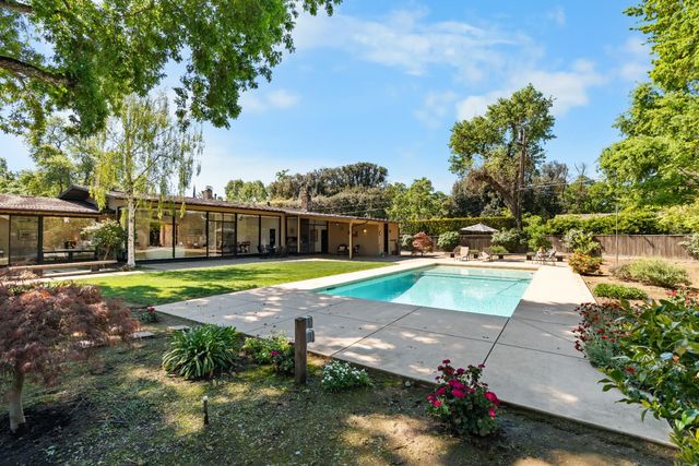 2401 Bonniebrook Dr, Stockton, CA 95207