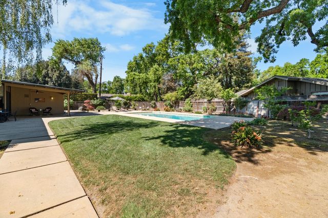 2401 Bonniebrook Dr, Stockton, CA 95207