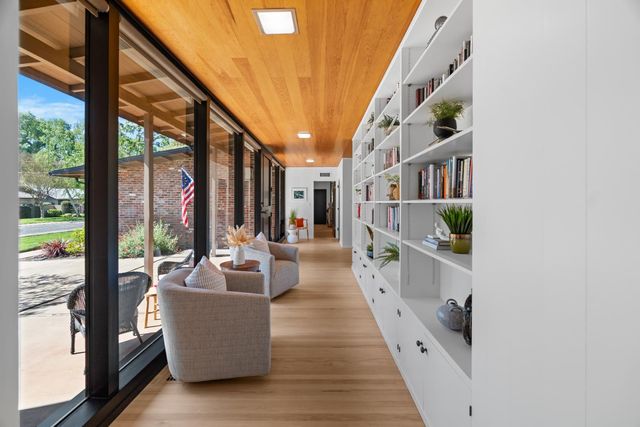 2401 Bonniebrook Dr, Stockton, CA 95207