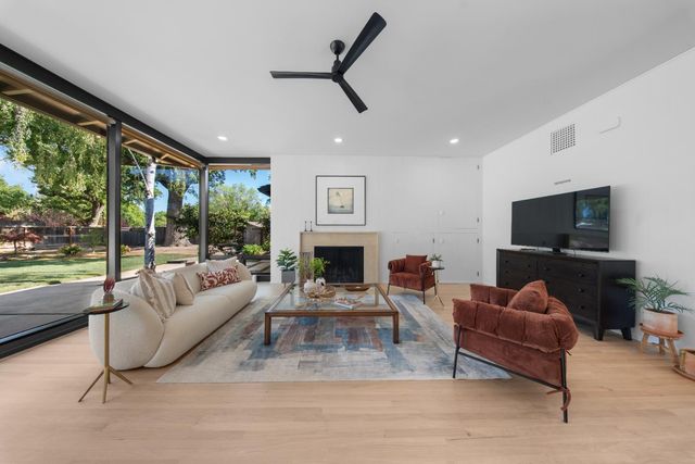 2401 Bonniebrook Dr, Stockton, CA 95207