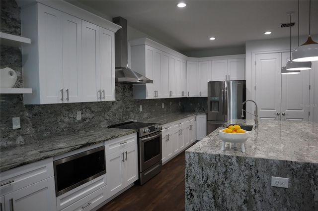 8331 PEGGY STREET, Tampa, FL 33615