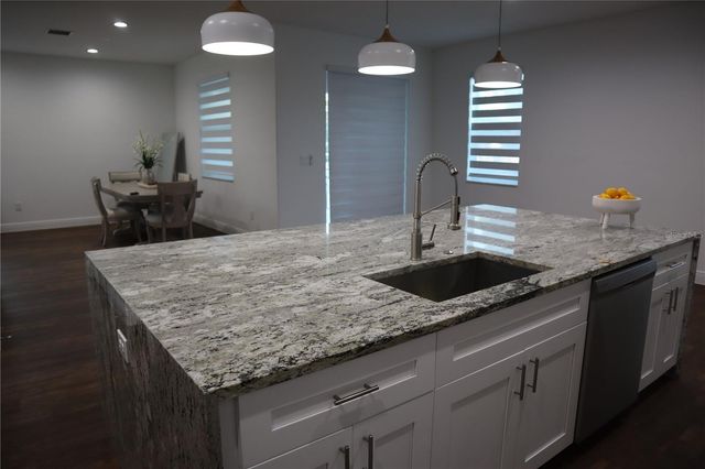 8331 PEGGY STREET, Tampa, FL 33615