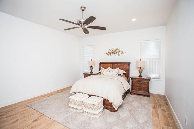 209 S Holliday Street, Plainview, TX 79072