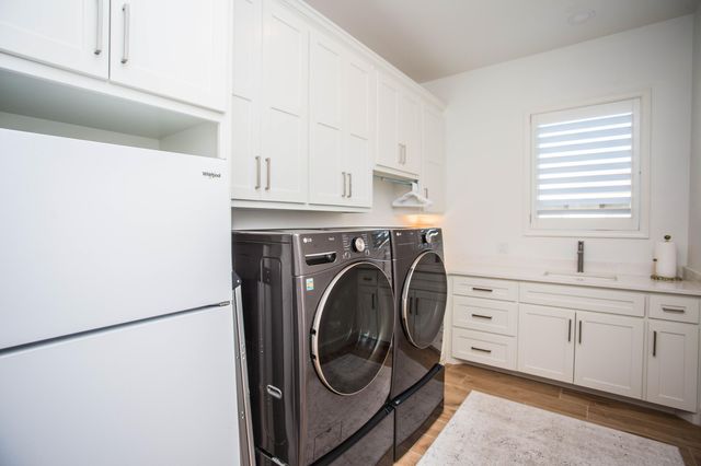 209 S Holliday Street, Plainview, TX 79072