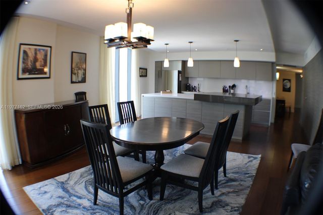 31 SE 6th St 1801, Miami, FL 33131