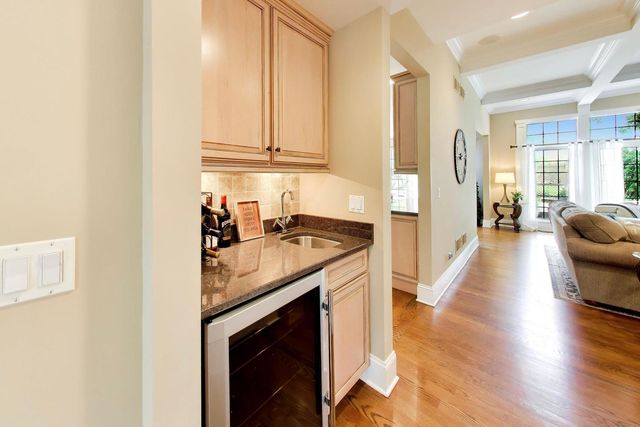 1301 N Chicago Avenue, Arlington Heights, IL 60004