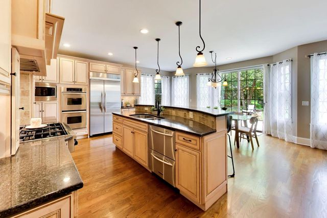 1301 N Chicago Avenue, Arlington Heights, IL 60004