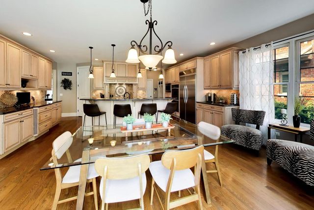 1301 N Chicago Avenue, Arlington Heights, IL 60004