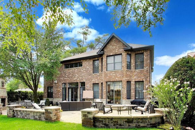 1301 N Chicago Avenue, Arlington Heights, IL 60004