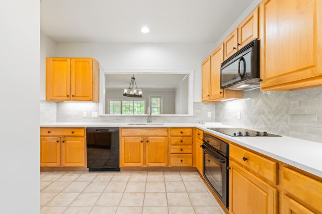 5365 5th Fairway Drive, Hollywood, SC 29449