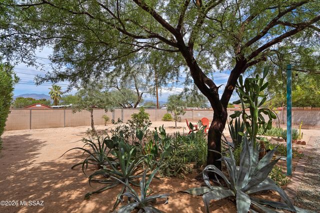 5037 E Baker Street, Tucson, AZ 85711