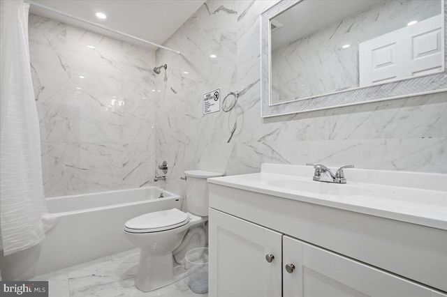 4172 BROOK CT, Tobyhanna, PA 18466