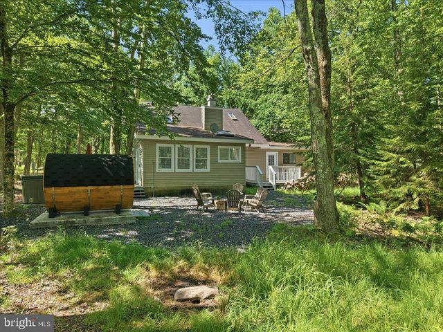 4172 BROOK CT, Tobyhanna, PA 18466